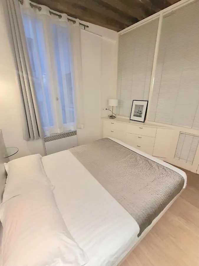 Couleur St Martin Apartment Paris 0*,  France
