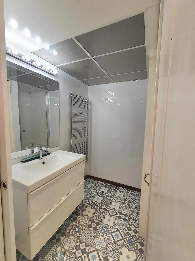 Couleur St Martin Apartment Paris France